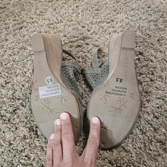 "Report" Olive Green Wedge Shoes with Stylish Designc, Size 8.5 - Picture 8 of 10